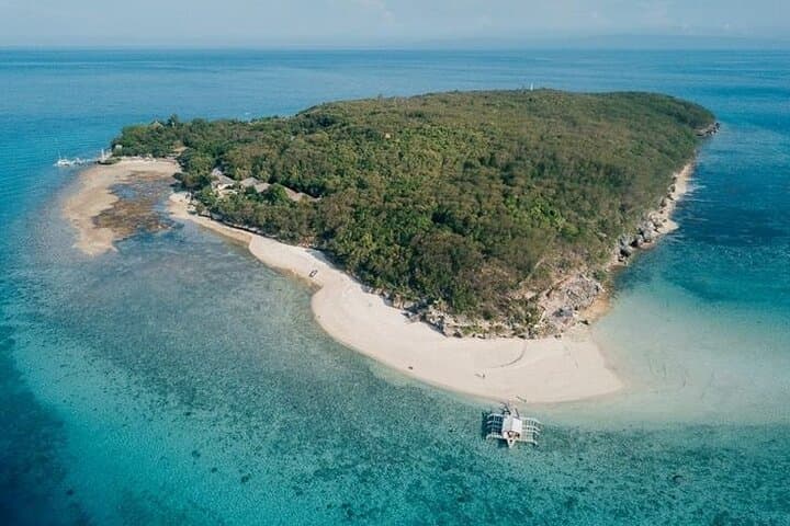 Sumilon Island Full-Day Private Exploration: Sandbar, Kayaks & Resort Comfort photo 2