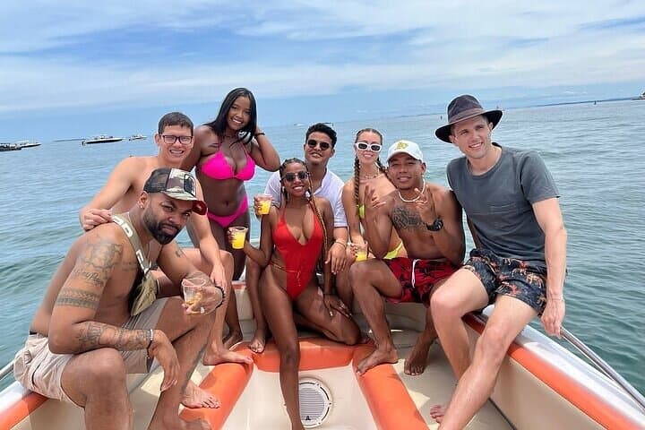 Rosario Islands 5-Island Boat Tour with Snorkel & Lunch from Cartagena