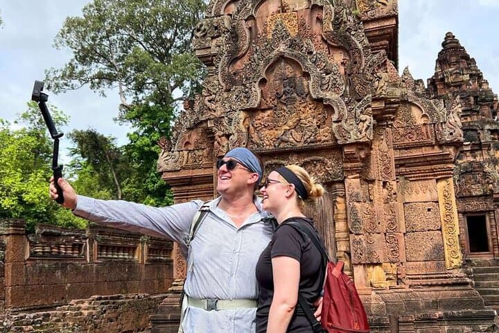 Banteay Srei & Outer Angkor Circuit: Private Full-Day Temple Tour from Siem Reap photo 1