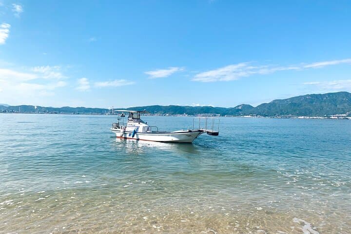 Circle Miyajima: 3-Hour Nanaura Boat Tour with Anago Bento photo 2