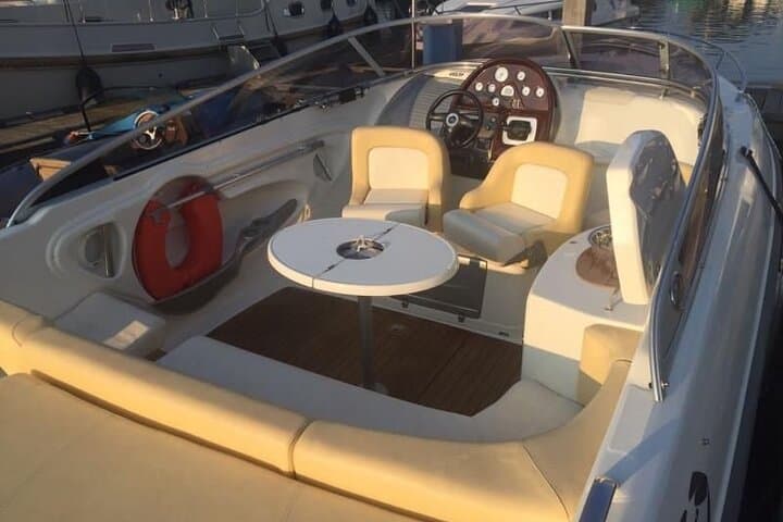 Private Lake Como Boat Tour: Villa Balbianello, Comacina & Bellagio photo 5