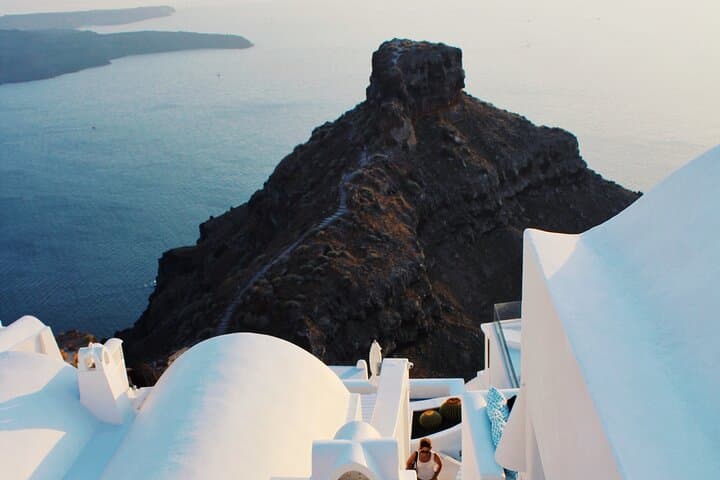 Santorini Instagram & TikTok Photo Spots Private Tour — Oia, Red Beach, Black Sand photo 5