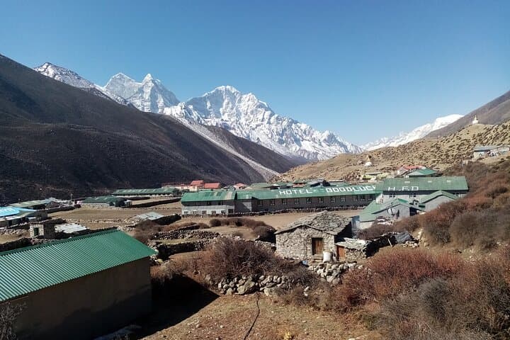 11-Day Everest Base Camp Trek from Lukla: Route, Tips & What to Expect photo 2