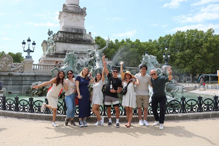 Bordeaux in a Day: City Stroll and Chateau Wine Tasting
