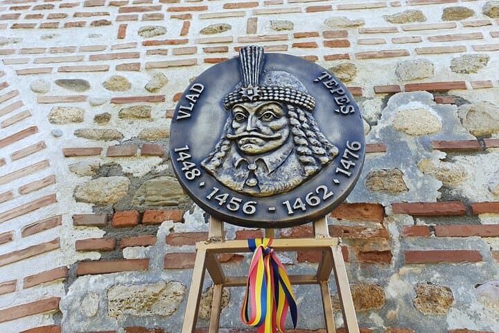 Private Tour: Dracula's Tomb, Ceaușescu Mansion & Bucharest Village Museum photo 2
