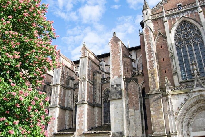 Toulouse Scavenger Hunt: Self-Guided Highlights Walking Tour photo 6