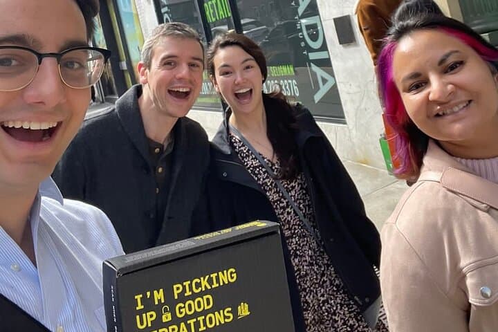 Santa Monica Outdoor Escape Room: Self-Guided Clue Hunt on 3rd Street Promenade