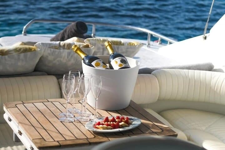 Half-Day Pershing 45 Yacht Charter in Saint-Tropez: Canoubiers, Salins & Port Grimaud photo 4