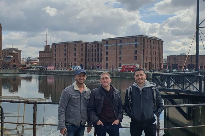 Private Liverpool Walking Tour with Local Guide: Iconic Sights & Hidden Gems photo 2
