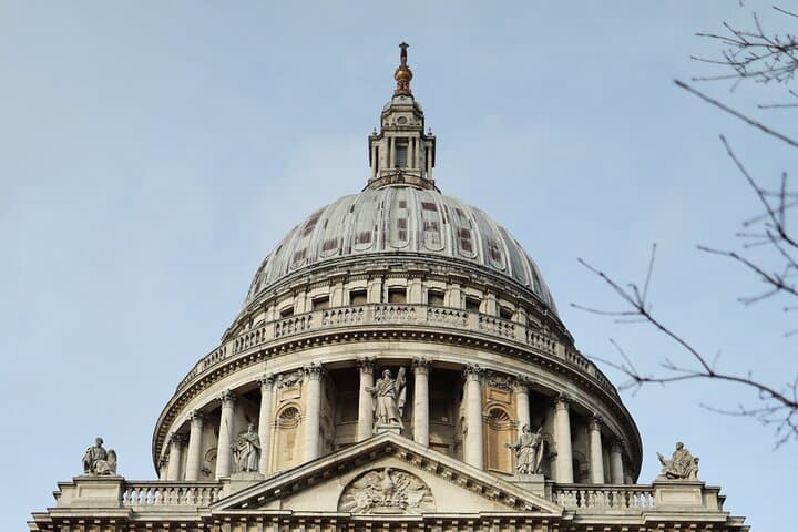 Hidden Gems Tour of the City of London: St Paul's, Mithraeum & Tower Walk