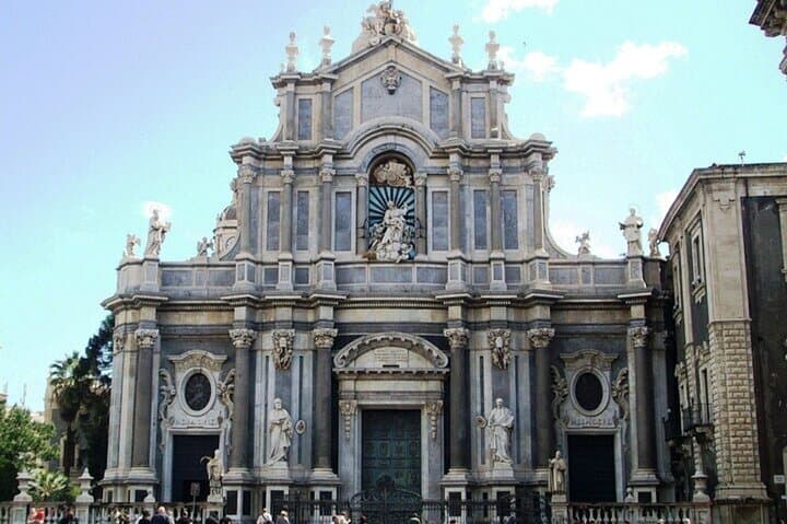 Catania Walking Tour: Duomo, Fish Market & Baroque Highlights
