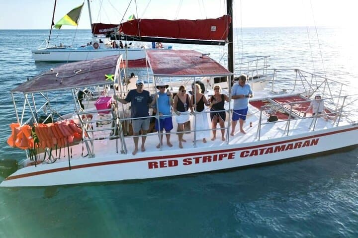 Negril Private Catamaran: 7 Mile Beach Cruise & Rick's Cafe Adventure photo 3
