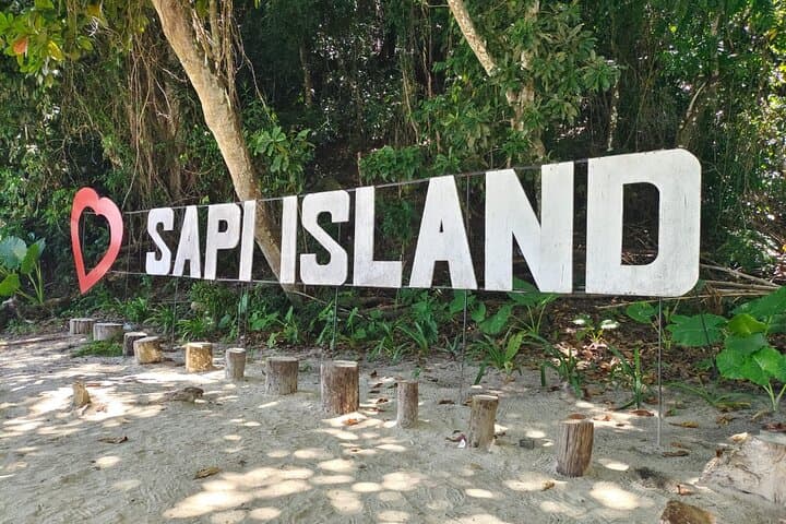 Island Hopping to Sapi & Manukan Islands from Kota Kinabalu — Snorkel Day Trip