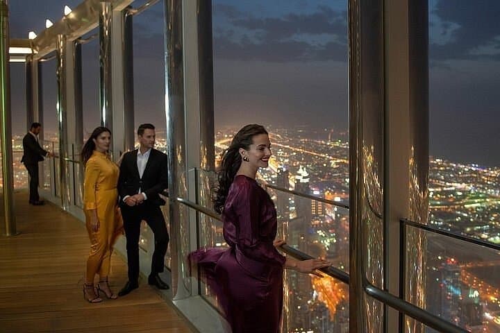 Burj Khalifa & Dubai Frame: Sky-High Views and Urban Contrast Tour