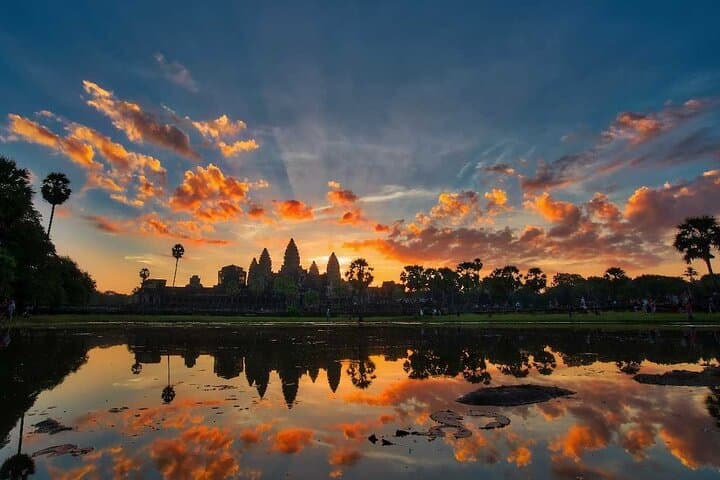 Angkor Wat Sunrise & Highlights: Private Full-Day Temple Tour from Siem Reap photo 6