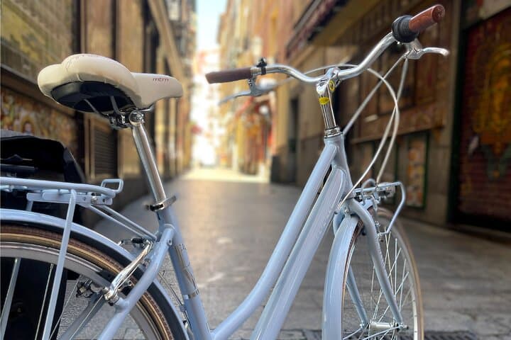 Explore Madrid by Vintage Bike: Self-Guided Route with an Old Map photo 6