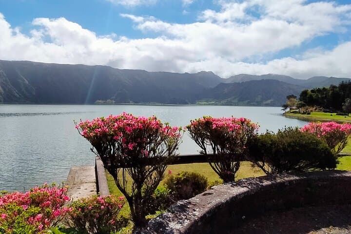 Sete Cidades Private Tour: Explore the Azores' Green & Blue Lakes photo 6