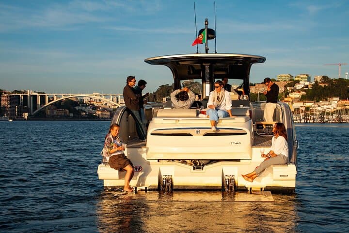 Private Luxury Yacht Cruise on the Douro River (2 Hours) photo 6