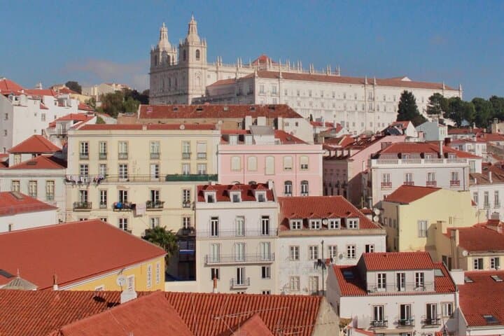 Kid-Friendly Medieval Lisbon Private Tour — Alfama & São Jorge Castle photo 5