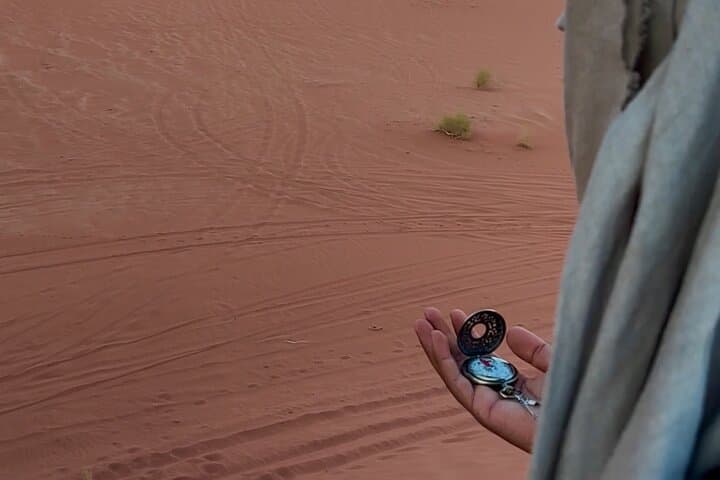 Wadi Rum Treasure Hunt: Full-Day Desert Quest with Bedouin Lunch photo 2
