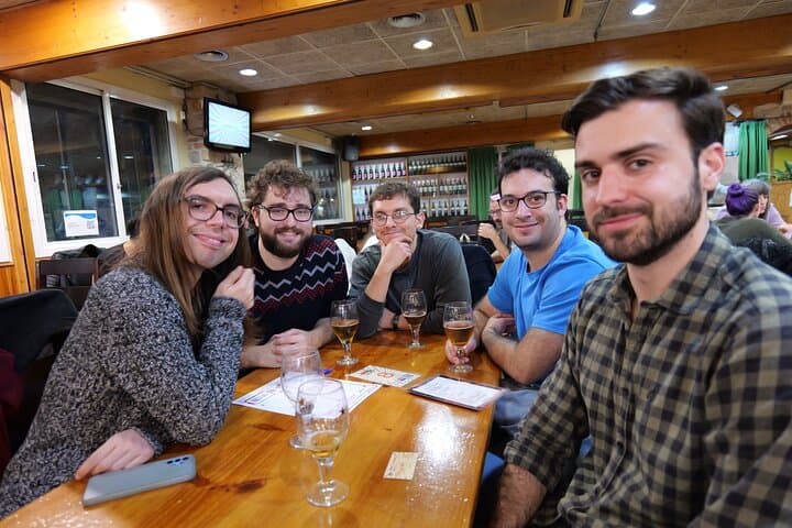 Barcelona Pub Quiz Night: 2-Hour Shared Trivia Experience at Pasa Tapas photo 3