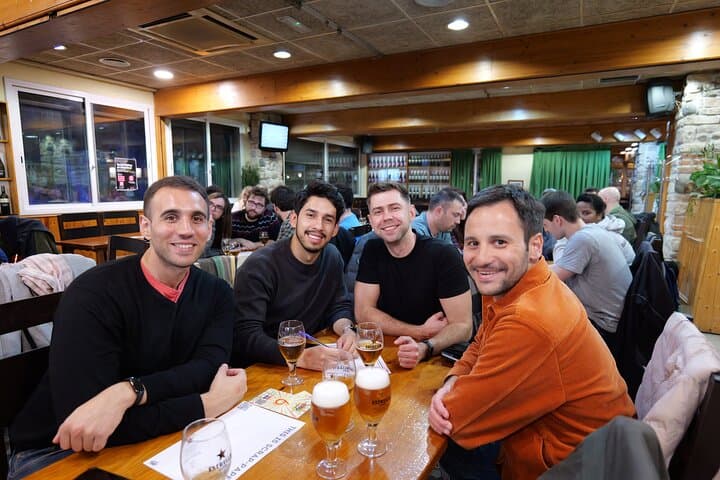 Barcelona Pub Quiz Night: 2-Hour Shared Trivia Experience at Pasa Tapas photo 4