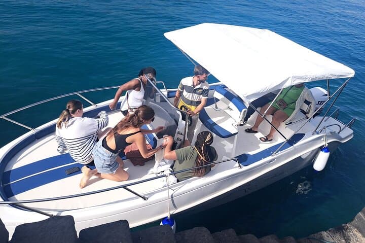 Taormina Dolphin Cruise: 2-Hour Boat Tour from Giardini Naxos photo 3
