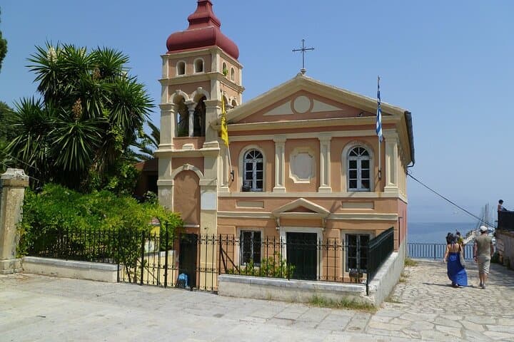 Corfu Old Town Guided Walking Tour — 90-Minute Small-Group History Walk photo 3