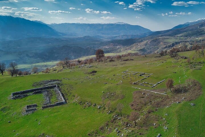 Explore Antigonea: Day Trip to Pyrrhus’s Ancient City from Gjirokastër