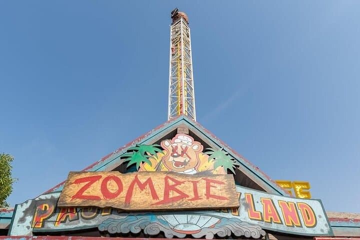 Motiongate Dubai with Private Transfers — Hollywood Theme Park Day Trip photo 6