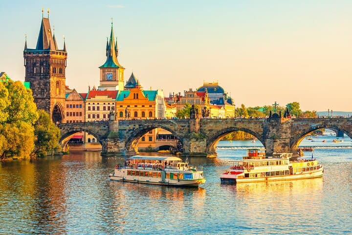 Prague Vltava River Cruise & Private Old Town Walking Tour