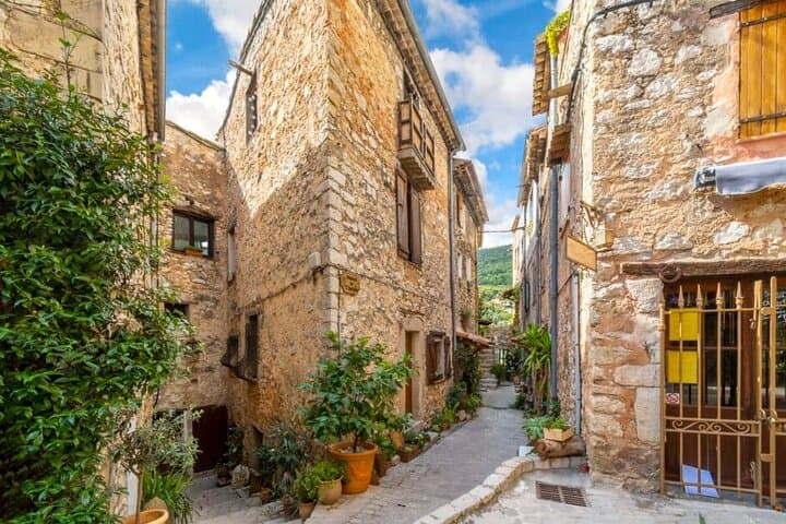 Medieval Villages of Nice Hinterland—Grasse, Gourdon, Tourrettes-sur-Loup & Saint-Paul-de-Vence