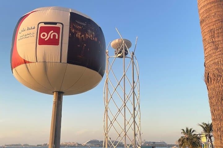 flying-cup-dubai-ultimate-mid-air-dining-experience photo 6