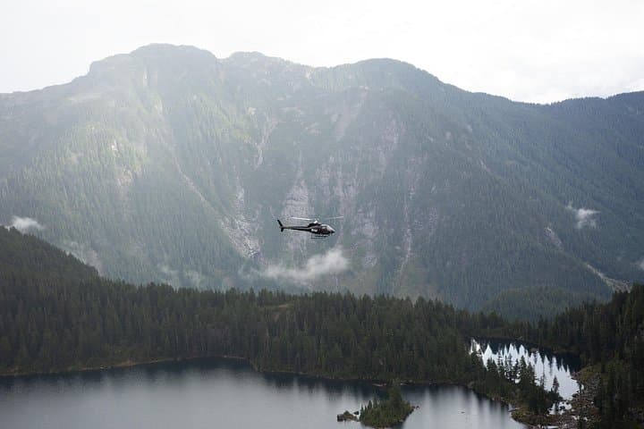 BC Backcountry Helicopter Tours from Vancouver — Coast Mountains Scenic Flights photo 4