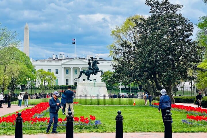 Private 4-Hour Washington DC Monuments & Memorials Tour