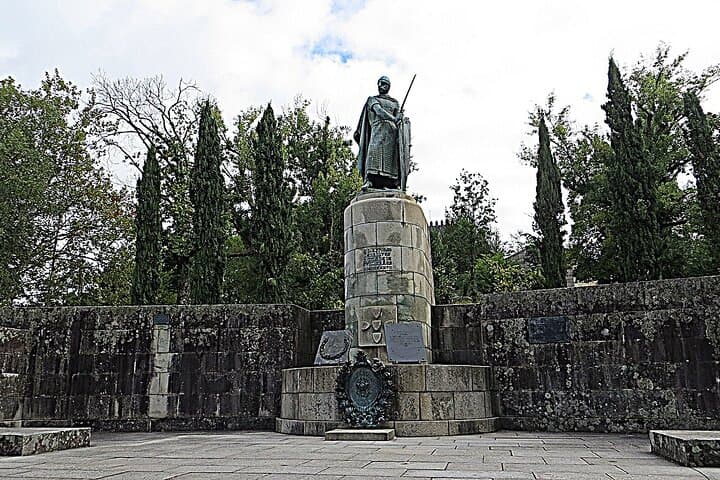 Porto Day Tour: Guimarães & Braga Cultural Highlights with Lunch photo 1