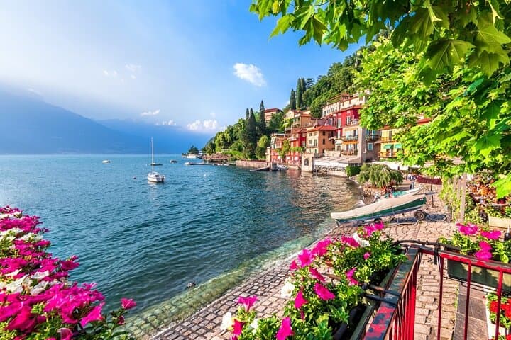 Private Como & Bellagio Day Tour: Villas, Funicular, and Lake Views photo 2
