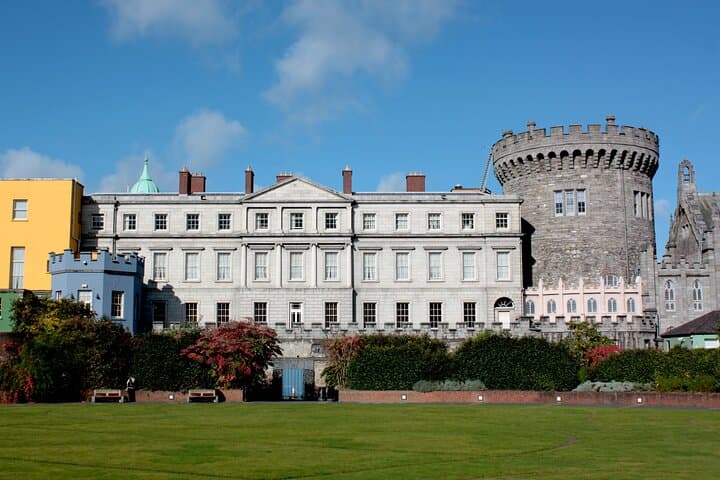 Private Dublin Highlights Walking Tour — Christ Church, Trinity & Temple Bar photo 2