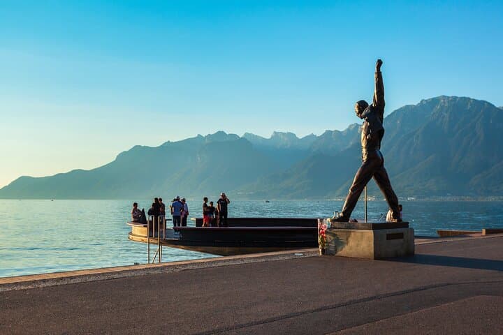 Private Swiss Riviera Excursion: Chillon, Chaplin & Lavaux in a Day photo 3