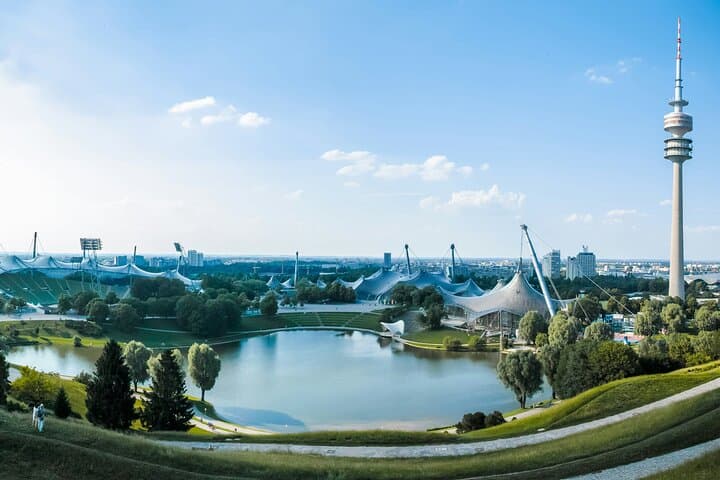 Munich Running Tour: 6–15 km City Run with Insider Tips photo 2