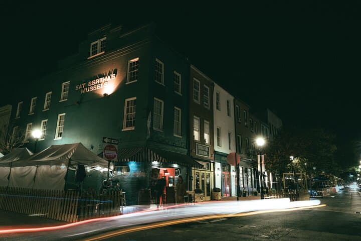 Baltimore Boos & Booze: Haunted Pub Crawl Through Downtown & Fell's Point photo 3