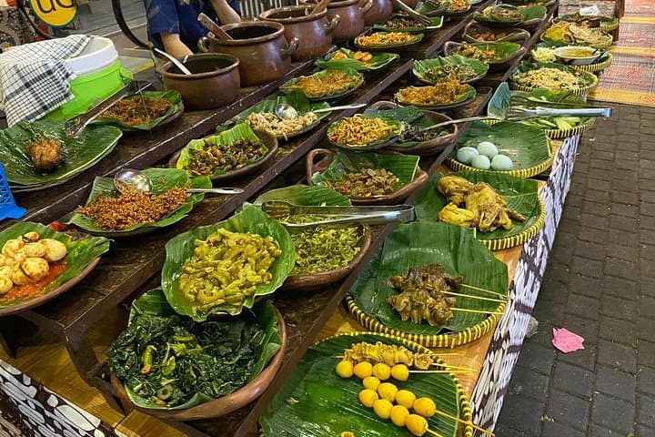 Jakarta Night Street Food Tour by MRT: A 4‑Hour Culinary Crawl photo 2