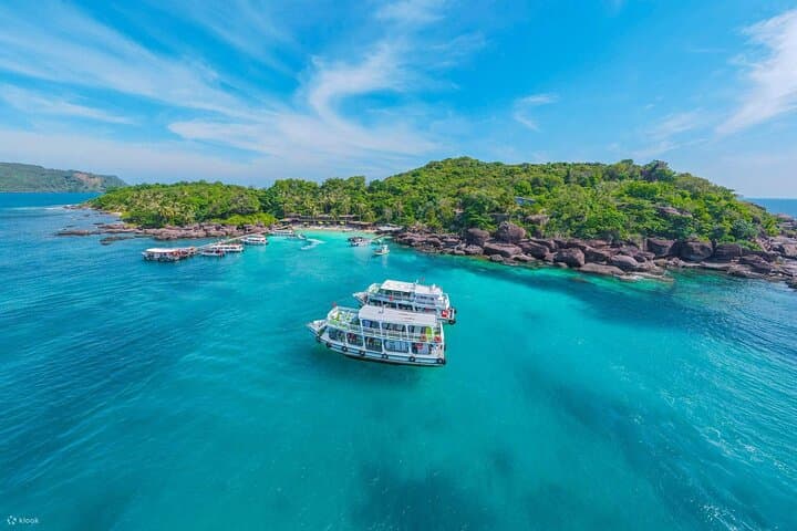Phu Quoc Day Diving Trip with Pro Guide — Coral Reefs & Marine Life