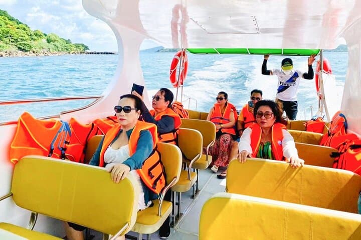 Phu Quoc Canoe Tour: Explore Three Islands & Snorkel Pristine Reefs photo 6