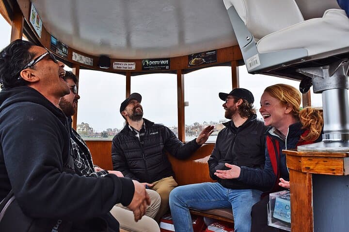 Harbour Ferry Pub Crawl: Pickle Pub Crawl in Victoria's Inner Harbour photo 4