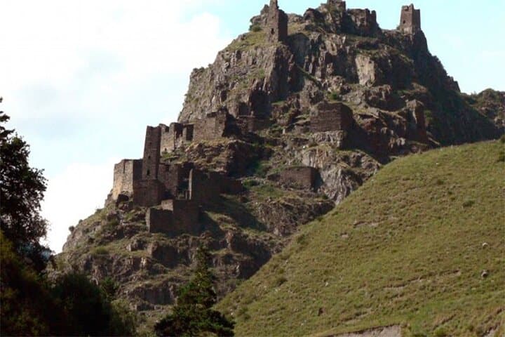 Shatili & Mutso Full-Day Jeep Tour: Khevsureti's Medieval Towers and Mountain Passes photo 5