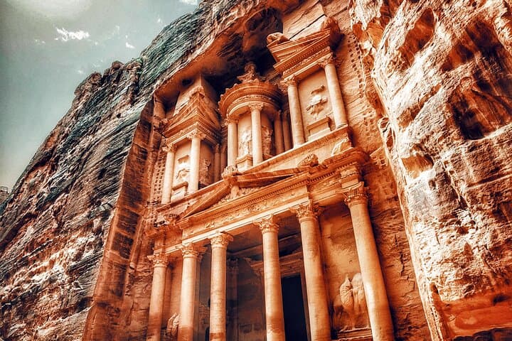 4-Day Jordan Tour: Petra, Wadi Rum & Dead Sea — Historical Sights and Desert Adventure
