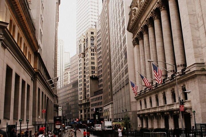 Exploring Lower Manhattan: 9/11 Ground Zero and Iconic Manhattan Walking Tour photo 4