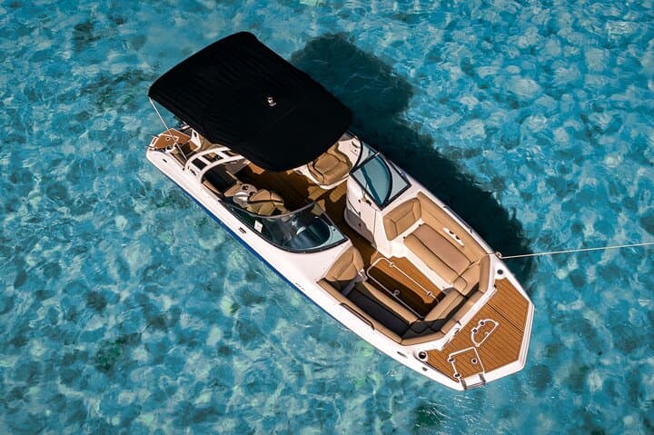 Private Miami Boat Tour: Custom Two-Hour Biscayne Bay Cruise