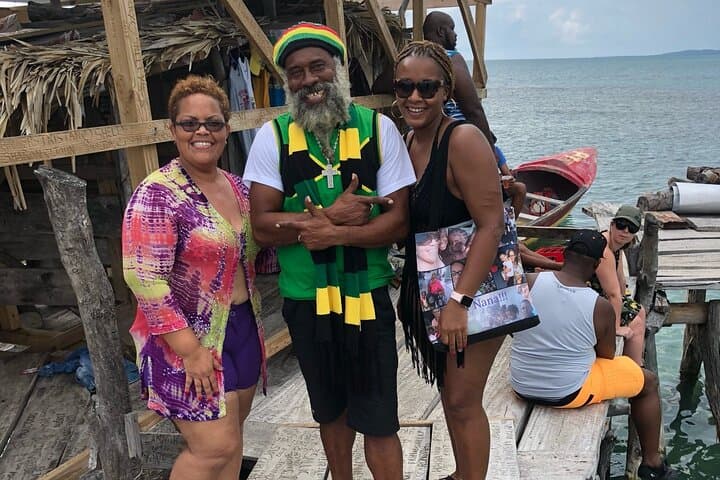 Floyd's Pelican Bar & Black River Safari — South Coast Boat Excursion from Montego Bay photo 1